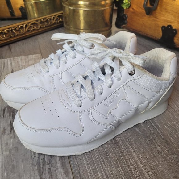 Levi's Shoes - Levis Women's Size 8 White Comfort Sneakers Like New